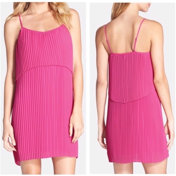 BCBGeneration Women’s Sleeveless Popover Pleated Dress Size Small - Picture 1 of 8